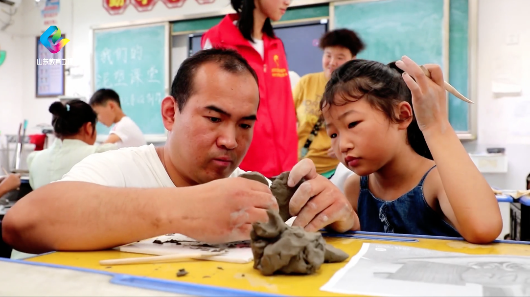 多彩暑期课堂 让非遗文化厚植学生心中